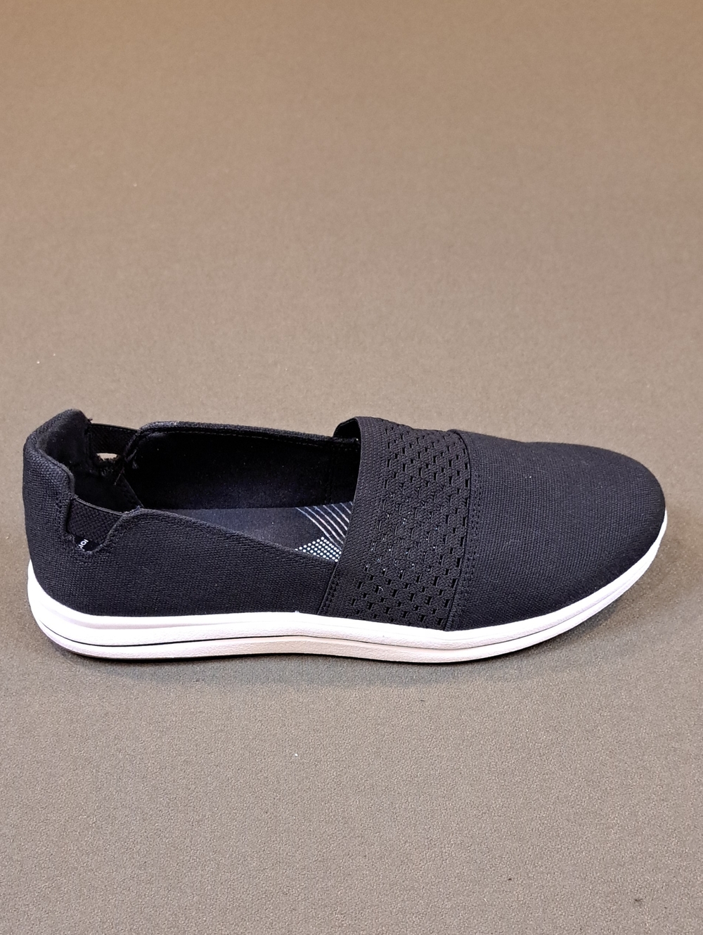 Clarks Cloudsteppers Breeze Vibe Slip-On Sneaker - Color: Black - Size: Women 8